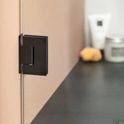 Zijwand By Sealskin 'I AM' 90x200 Mat Zwart Helder Antikalk (voor Comb. Met Swingdeur) -Sealskin ck010906195100 zijwand get wet by sealskin i am 90x200 mat zwart helder antikalk 5